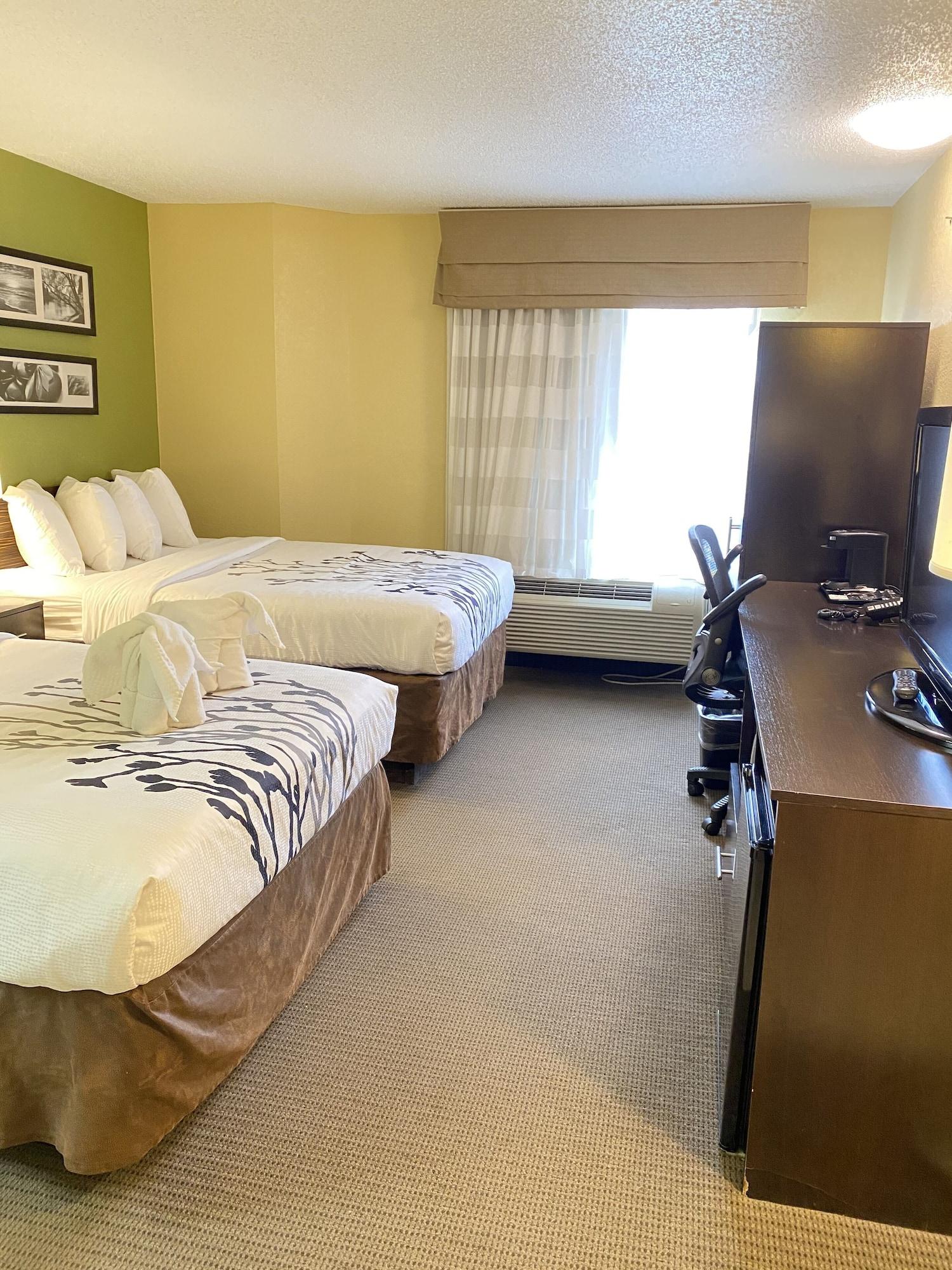 Sleep Inn & Suites Grand Rapids Exterior photo