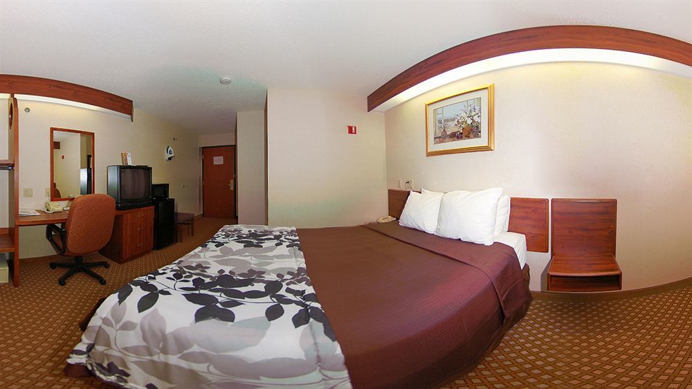 Sleep Inn & Suites Grand Rapids Exterior photo